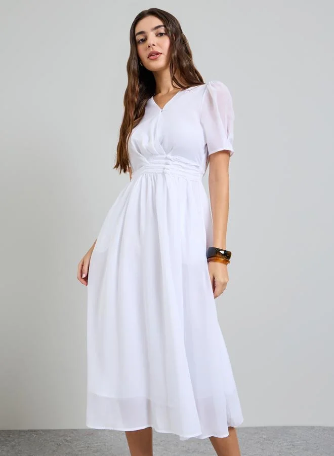 ستايلي White Solid V Neck A-Line Midi Dress