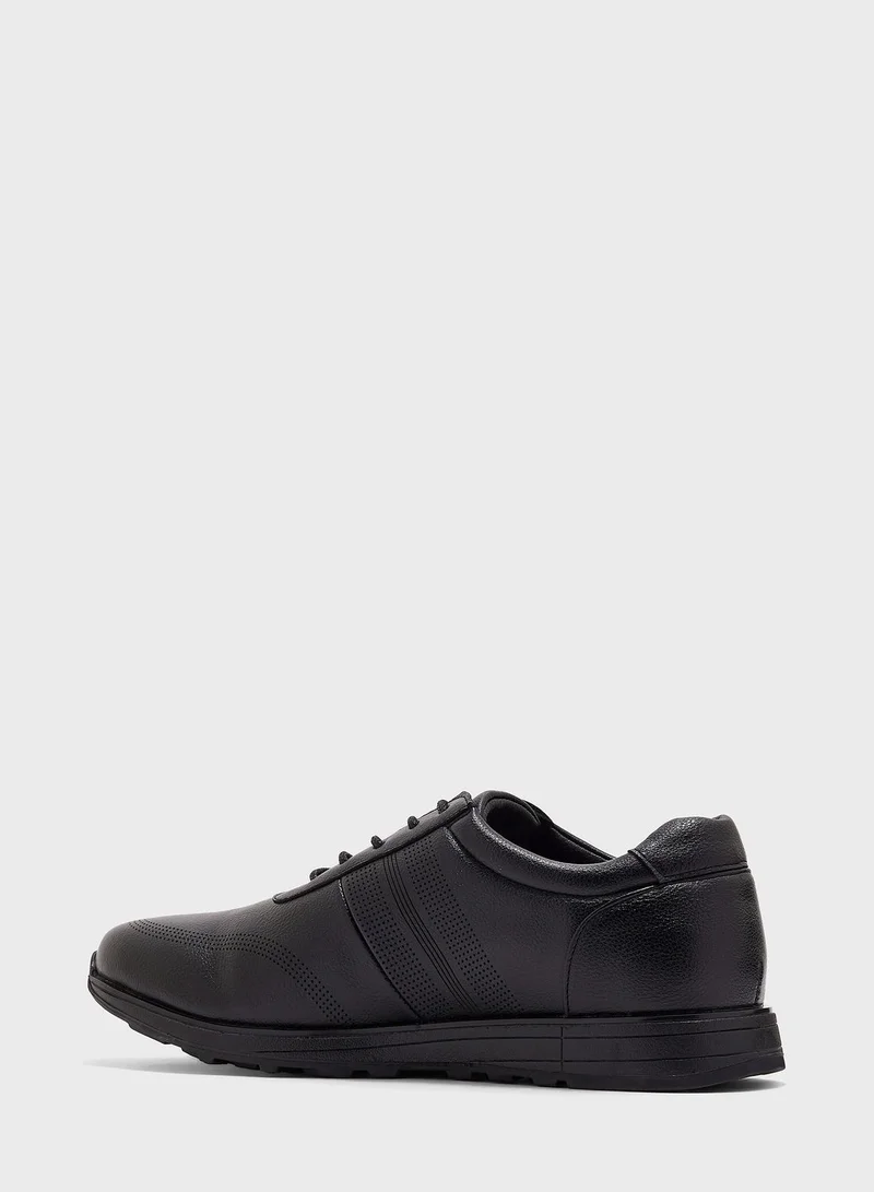 Robert Wood Smart Hybrid Sneakers