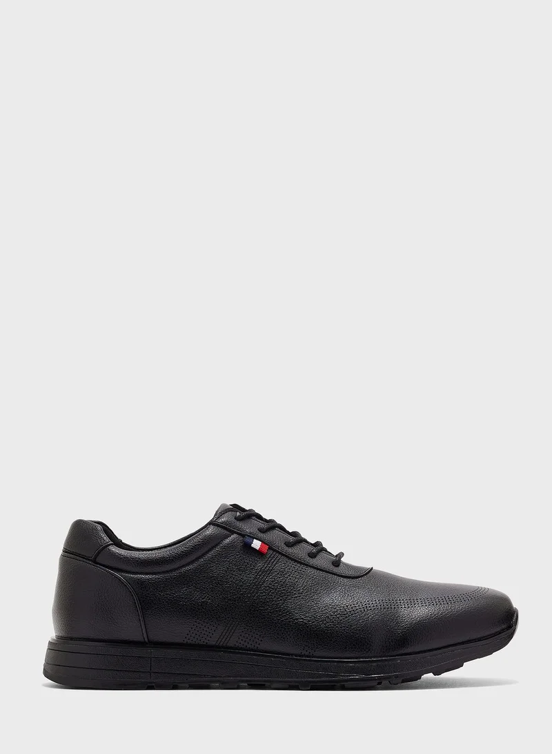 Robert Wood Smart Hybrid Sneakers
