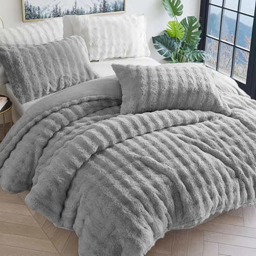 Bedbay Faux Fur Comforter Set King Size Plush Grey Fluffy Comforter Luxury Rabbit Fur Fuzzy Furry Bedding Set 3 Pieces Soft Warm Shaggy Velvet Reversible Quilt Duvet Set for Boys Girls Kids - Image 5