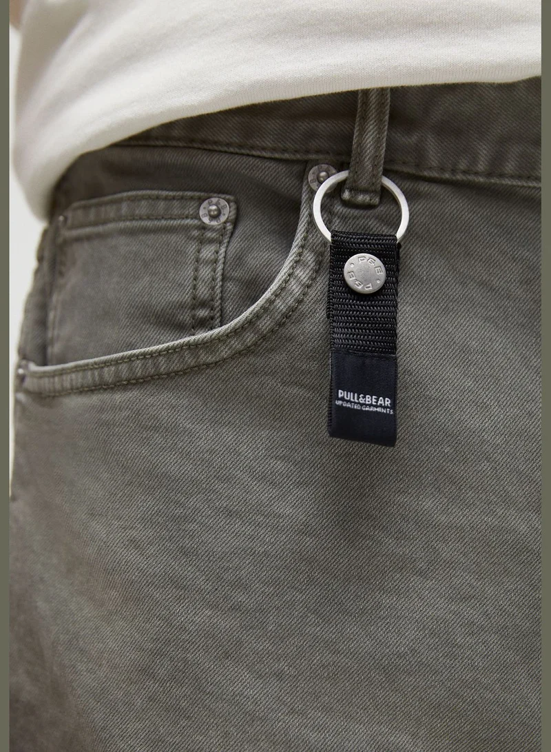 PULL&BEAR Basic Bermuda shorts. At least 95% ecologically grown cotton