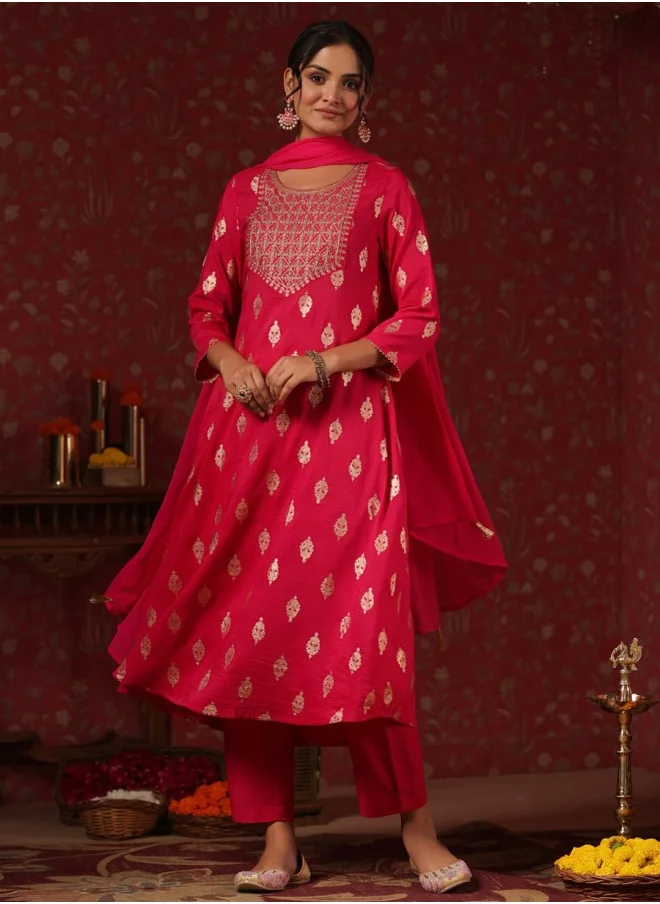 ISHIN A-Line Fit Yoke Design Pattern Round Neck Three-Quarter Sleeves MAGENTA Colour Woven Cotton Kurta Set for Women with Semi Elastic Closure - A Timeless Addition to Your Collection