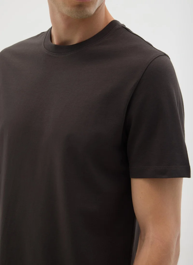 او في اس BROWN PURE COTTON T-SHIRT REGULAR FIT
