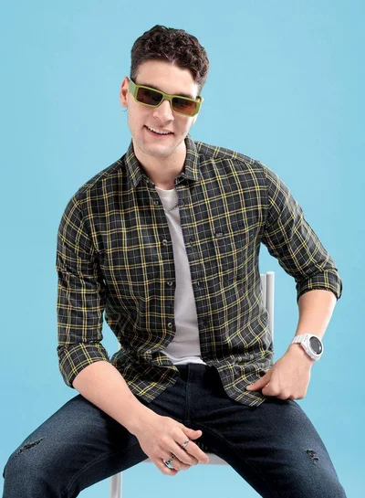 The Indian Garage Co Men Slim Fit Checkered Full Sleeves Spread Collar Casual Shirt