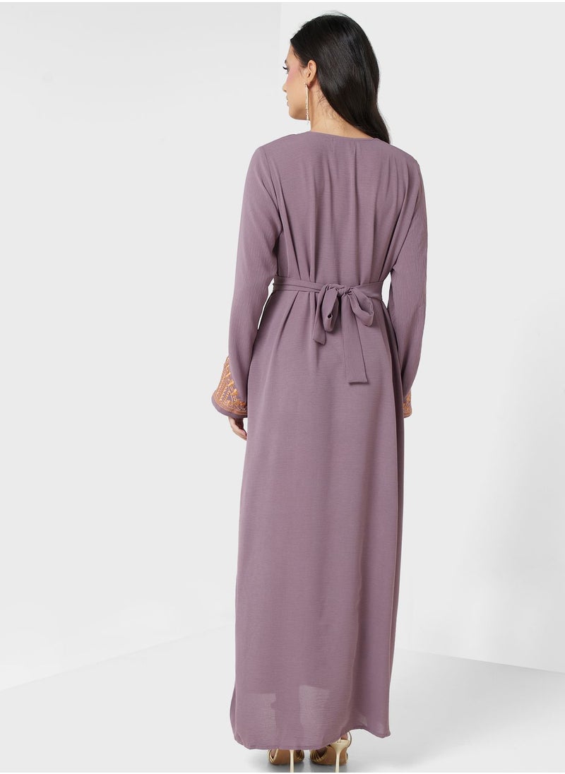 hayas closet - Embroidered Belted Jalabiya - Image 1