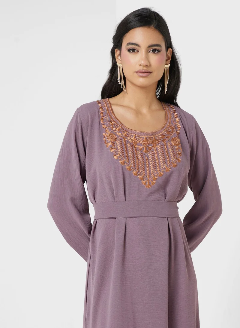 hayas closet Embroidered Belted Jalabiya