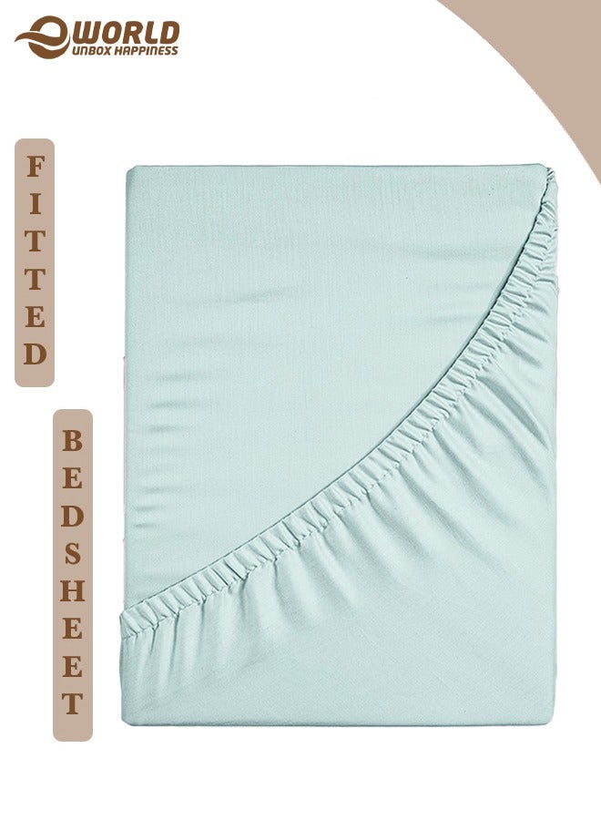 إي وورلد ملاءة سرير ميكروفايبر باللون الأخضر الباستيل بجيب عميق لتناسب محكم، قابلة للتنفس، قابلة للغسل بالغسالة للحماية المثلى، متوفرة بمقاسات كينغ، كوين وسنجل، بدون غطاء وسادة - Image 1