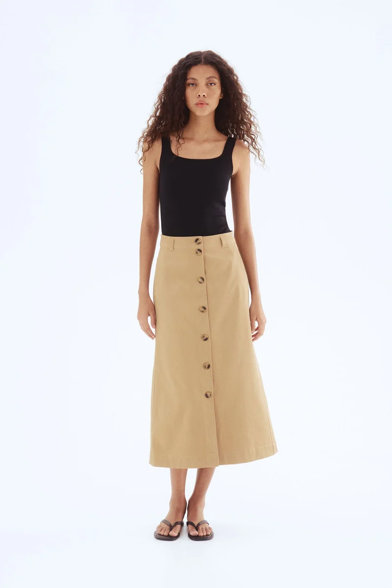 اتش اند ام تنورة قطنية بتصميم