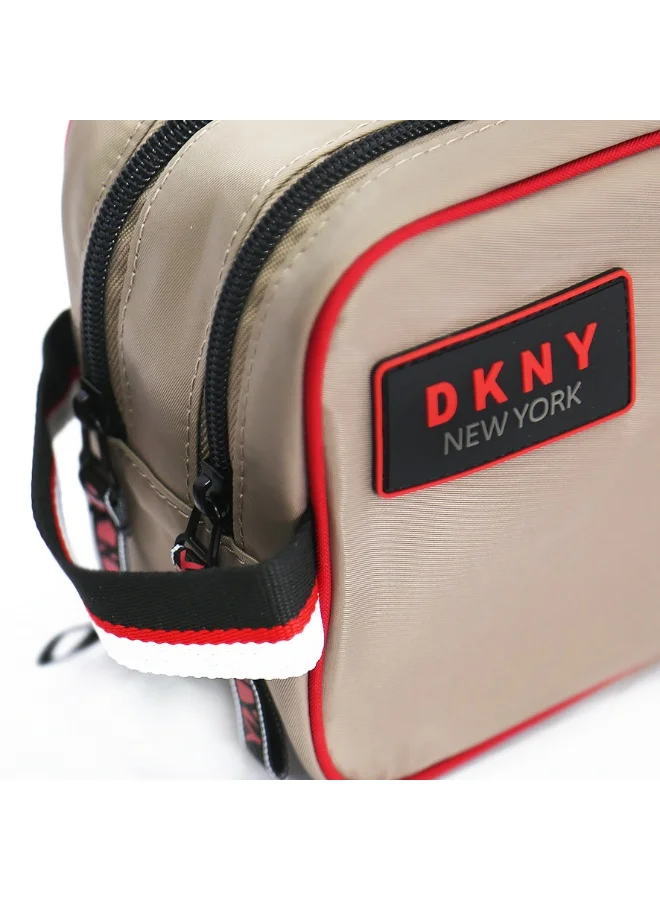 دكني حقيبة مستحضرات تجميل دي كي إن واي