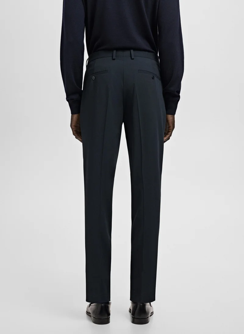 مانجو مان بنطلون بدلة بقصة ضيقة جداً من قماش مطاطي