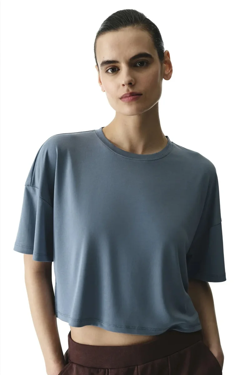 بنتي PENTI Modal Crop T-shirt With Slit
