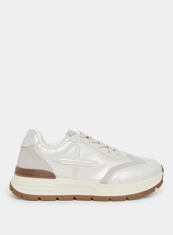 Styli Styli Classic Star Logo Lace Up Sneakers