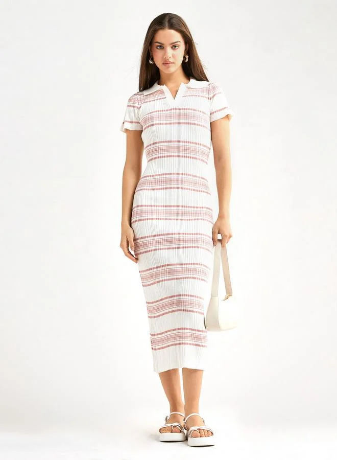 سبلاش فيڤ فستان مقلّم بقصّة ضيّقة وأكمام قصيرة ياقة عادية