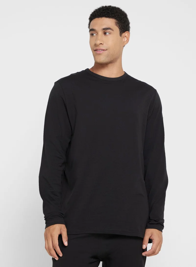 CALVIN KLEIN Essential T-Shirt & Pants Set