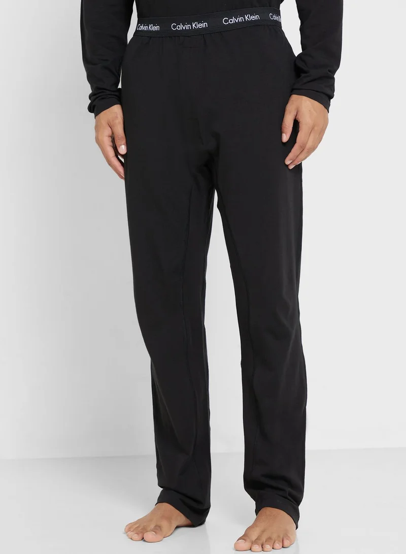 CALVIN KLEIN Essential T-Shirt & Pants Set