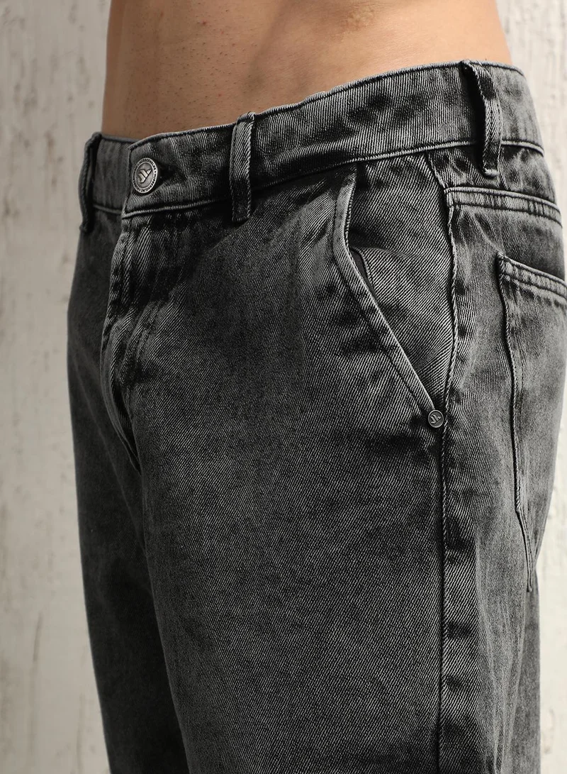 Hubberholme Black Relaxed Fit Men’s Jeans, Mid-Rise, Mildly Distressed, Light Fade, Cotton