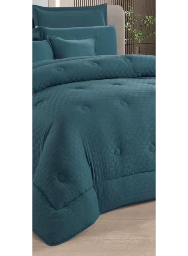 لوفيرا طقم مفرش نفرين ملكي لحاف قماش متين وناعم ونقشة عصرية 8 قطع مقاس 240*260 سم - Image 3