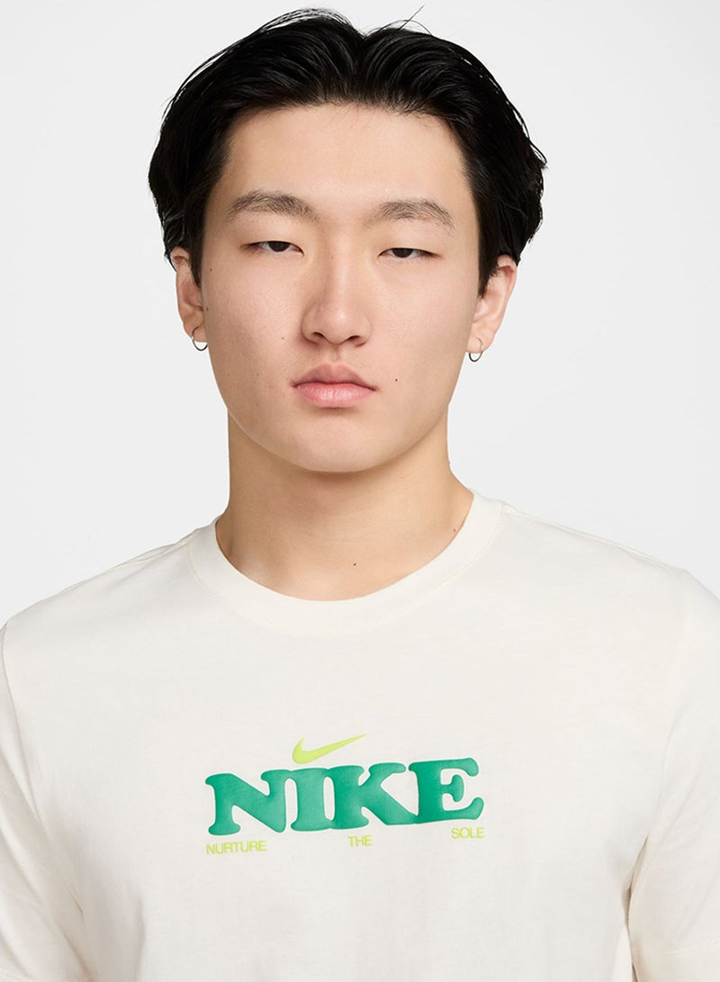 Nike Nsw Blooming T-Shirt - Image 3