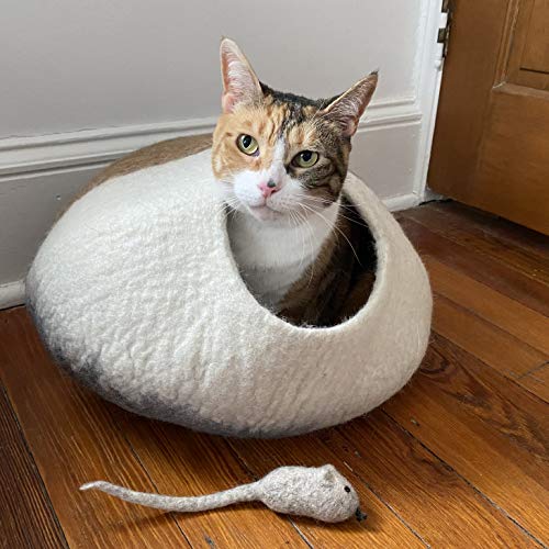 Mokoboho 100% Wool Felt Cat Cave Bed Handmade in Nepal with Free Mouse Toy Included (Gray/Tan/Cream) - Image 5