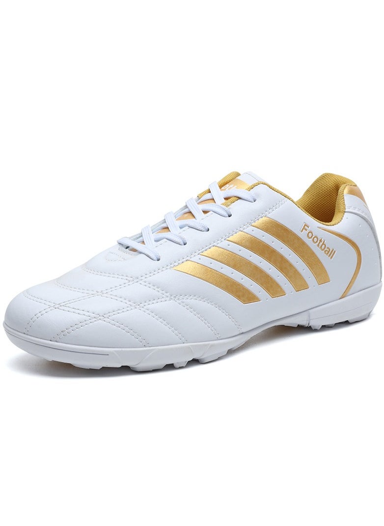 KUYING New Comfortable Football Shoes for Men And Women  - Image 1