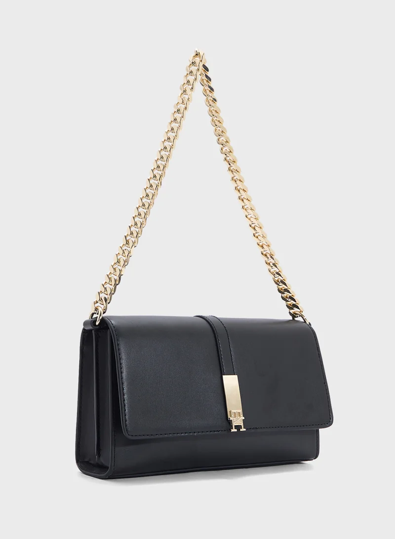 TOMMY HILFIGER HERITAGE CONVERTIBLE CROSSBODY BAG WITH CHAIN