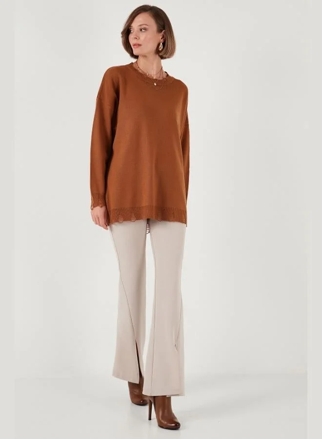 ليلا كنزة ليلى بياقة دائرية ممزقة للنساء