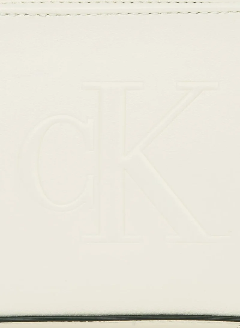 Calvin Klein Jeans Women's Shoulder Bag, White - faux leather