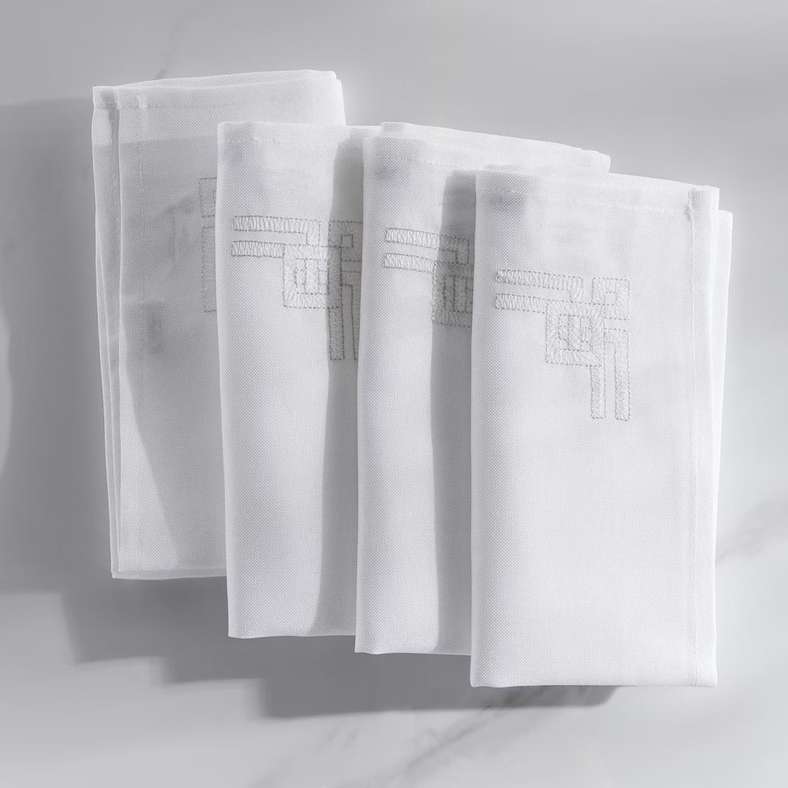 Pan Home طقم مناديل مطرزة 4 قطع - أبيض - Image 1