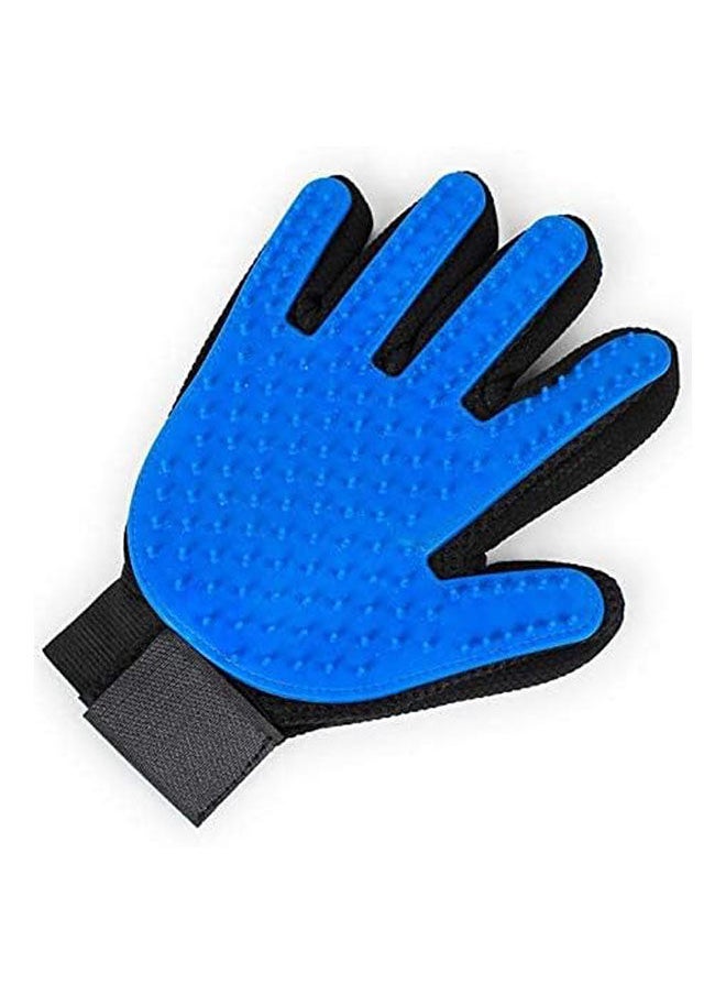 Golden Arrows Pets Deshedding Cleaning Brush Glove Right Hand - 80 Grams  - Image 2