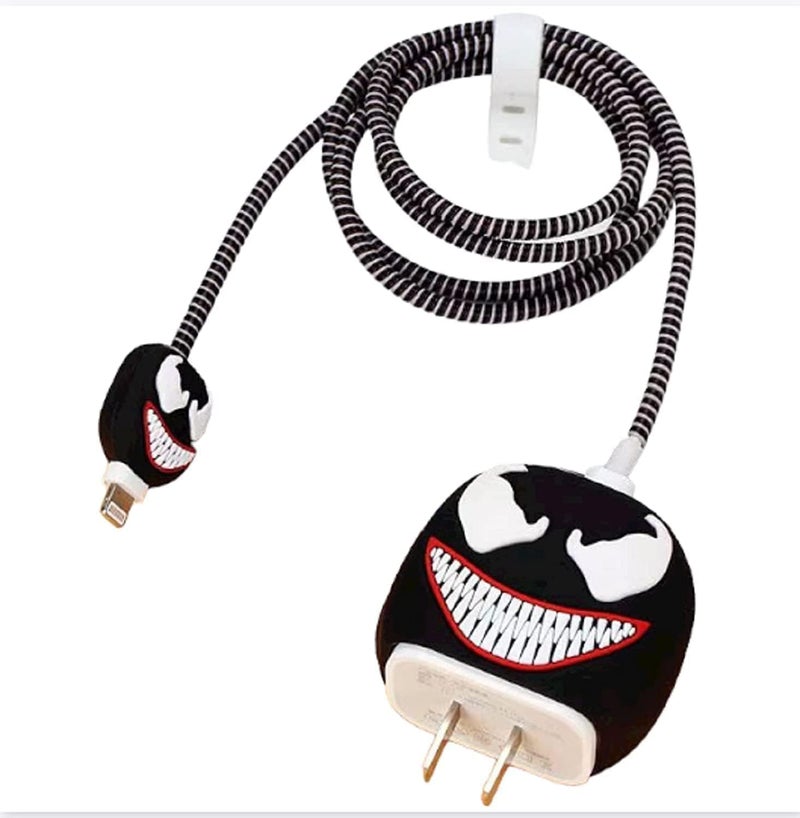 INEFABLE غطاء واقي لشاحن مع نمط لطيف ثلاثي الأبعاد لشاحن آيفون فقط 18 واط و 20 واط، واقي كابل بيانات لحفظ الكابل - مجموعة من 1 (أسود فينوم) - Image 1