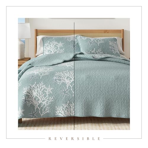 Great Bay Home King Coastal Quilt Bedding Set, Summer Coastal Quilt with Shams, Beach 3-Piece Reversible All Season Bedspread Quilt Set. Lightweight Nautical Quilted Coverlet. Fenwick Collection, Ether Blue. - Image 4