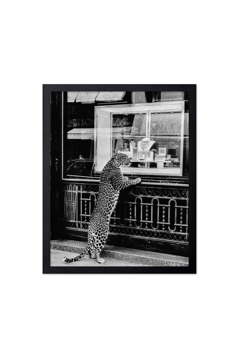 Poster Master Panther in the Jewelry Shop Poster - Image 1