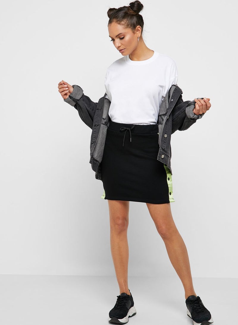 جرايمي تنورة بازرار جانبية - Image 1