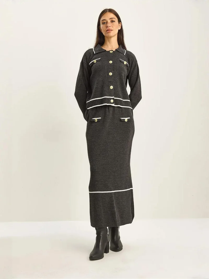 بيانكو لوتشي طقم قطعتين محبوك مضلع من لوكسي مع أزرار