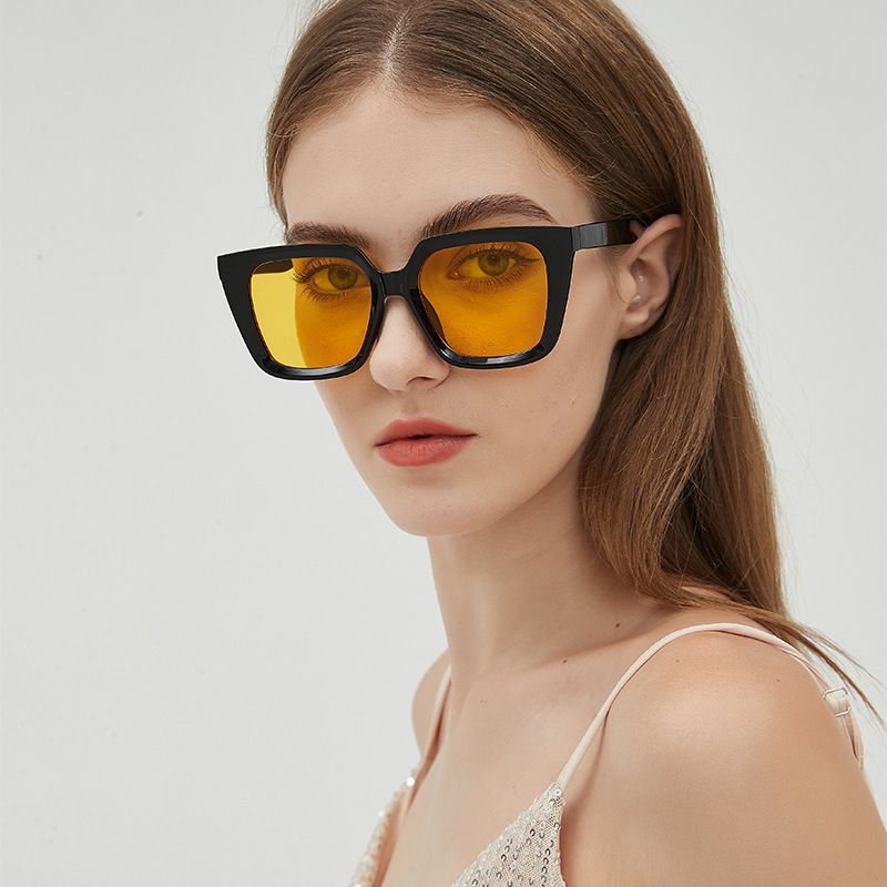 Sunglasses 5360 UV Protection Oversized For Women - Image 2