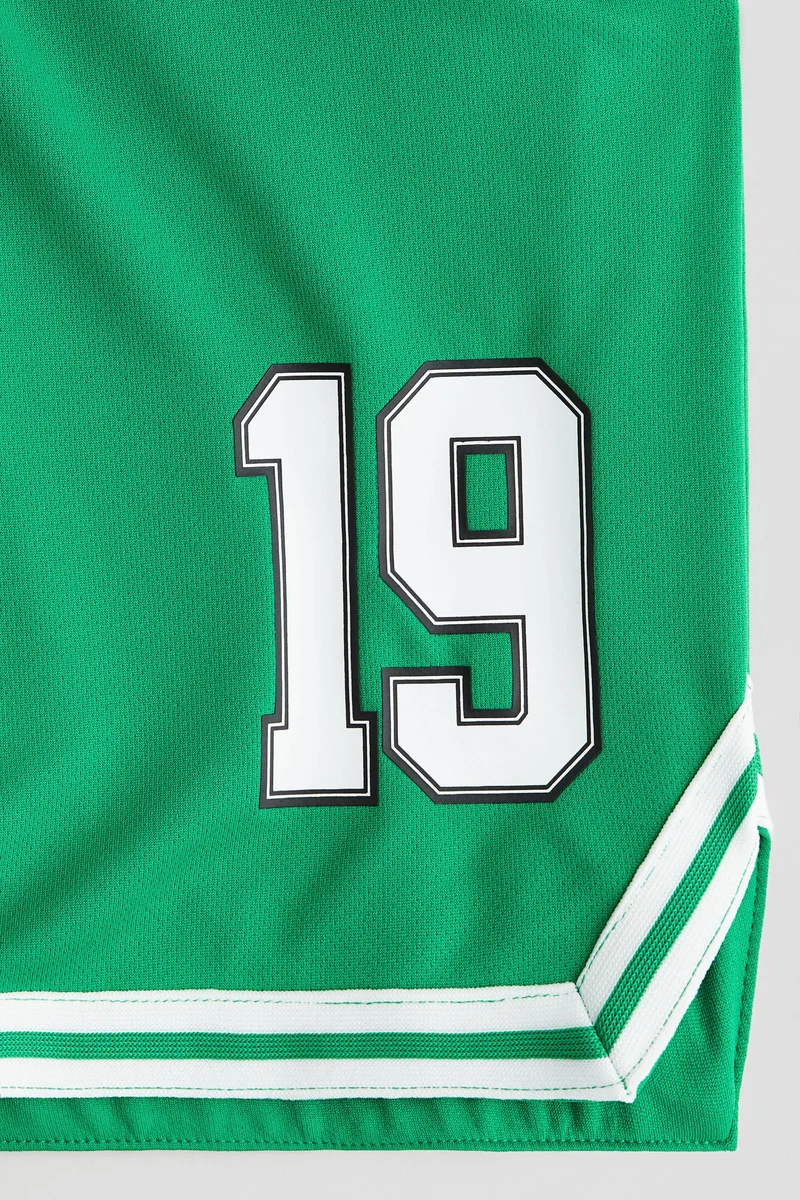 اتش اند ام شورت كرة السلة من نسيج شبكي