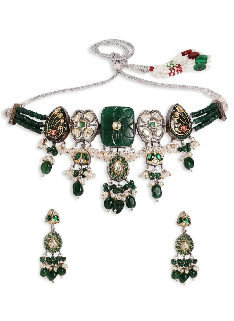 برياسي Kundan Studded Emerald Elegance Floral Pattern Necklace and Earrings