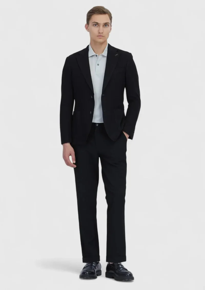 رامسي قميص أسود سادة بكتفين ضيقين، جاكيت من مزيج القطن