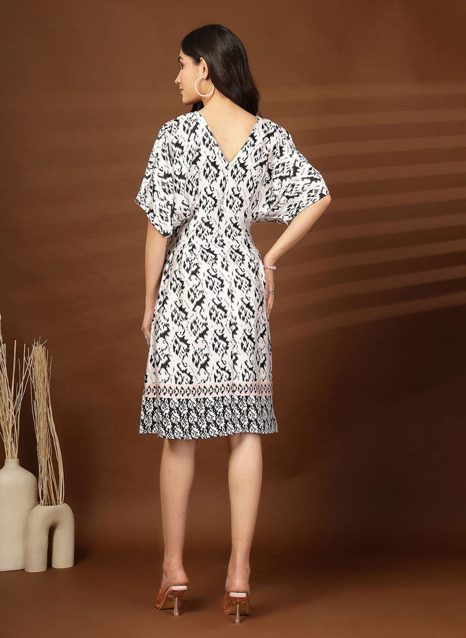 PlusS فستان نسائي بأكمام كيمونو على شكل حرف V مع طباعة تجريدية - Image 5