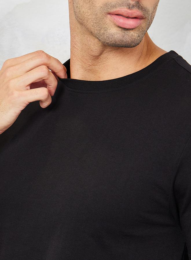 ستايلي تيشيرت بياقة دائرية سادة بقصة عادية - Image 4