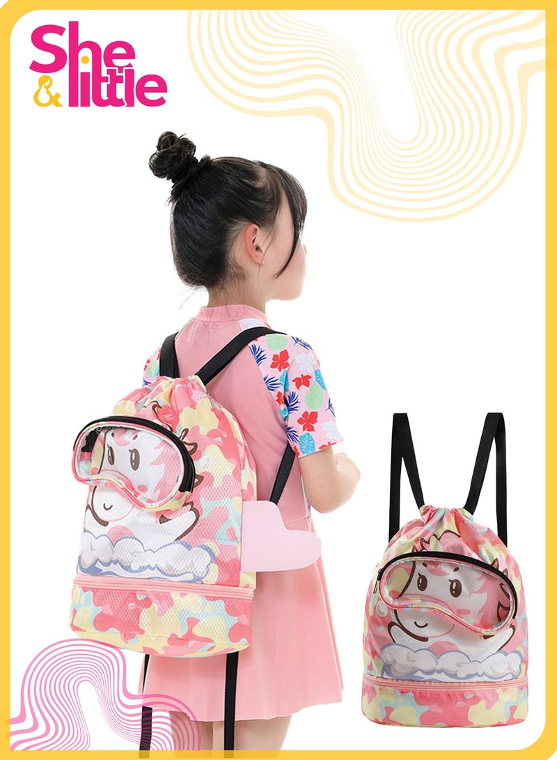 شي آند ليتل حقيبة سباحة منفصلة جافة ورطبة بتصميم ديناصور  حقيبة ظهر مقاومة للماء برباط مع حجرة للأحذية للبنات، حقيبة سفر للصالة الرياضية وحمام السباحة والشاطئ والمدرسة (وردي) - Image 1