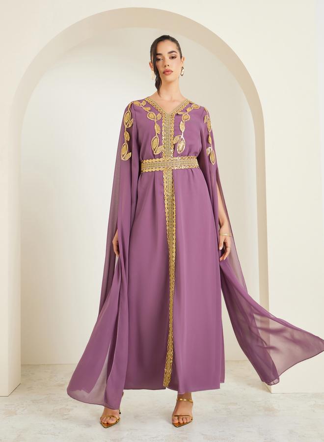 أميرة قفطان مُطرّز مع حزام - Image 3