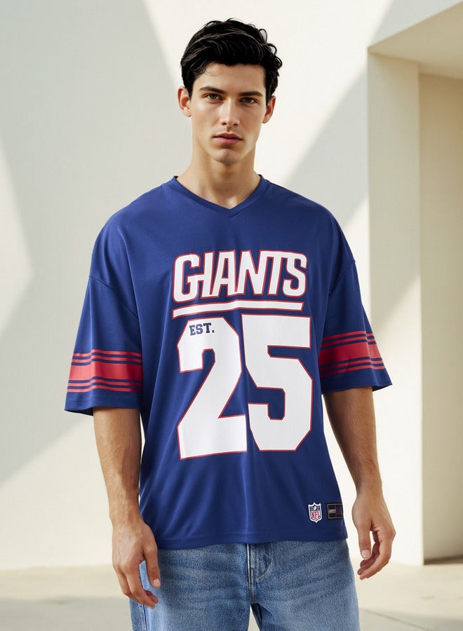 اس بي كاركترز تيشيرت برقبة على شكل حرف  بطبعة عمالقة وأكمام قصيرة - Image 1