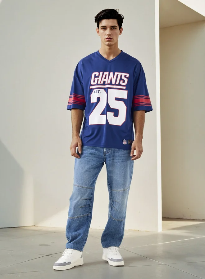 SP Characters Giants Print V-neck T-shirt with Short Sleeves