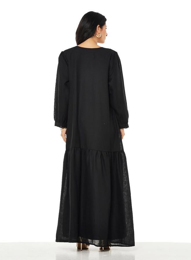 ذوق قفطان ماكسي بقصة A-Line وتطريز ذهبي - أسود - Image 3
