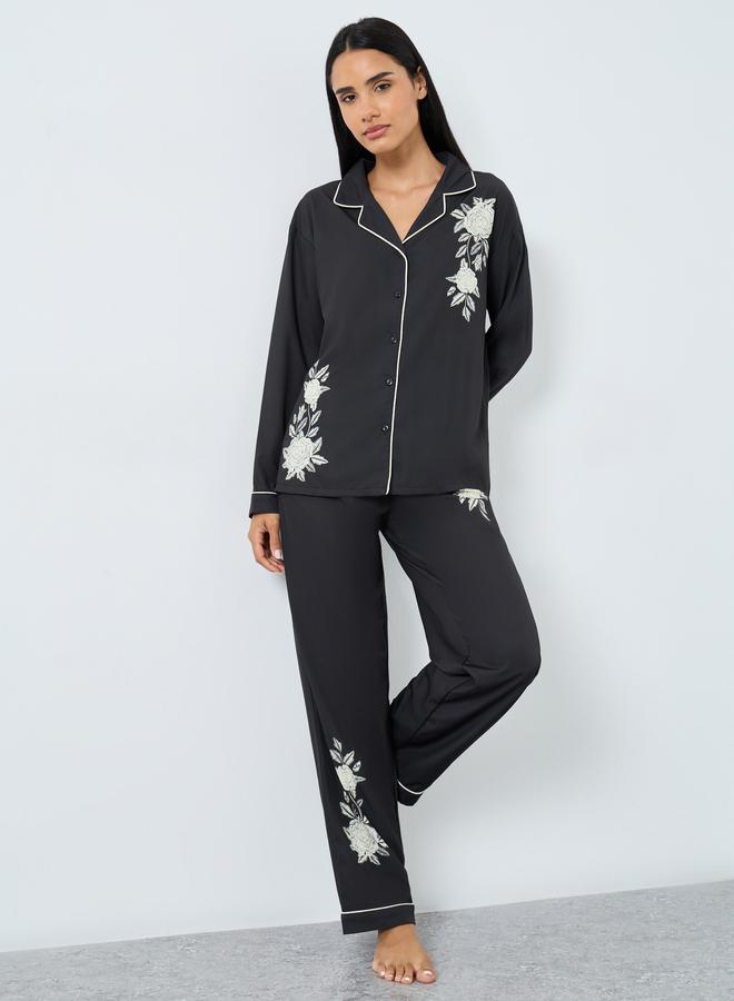 ستايلي طقم من بنطال بيجاما وبلوزة بطبعة زهور - Image 1