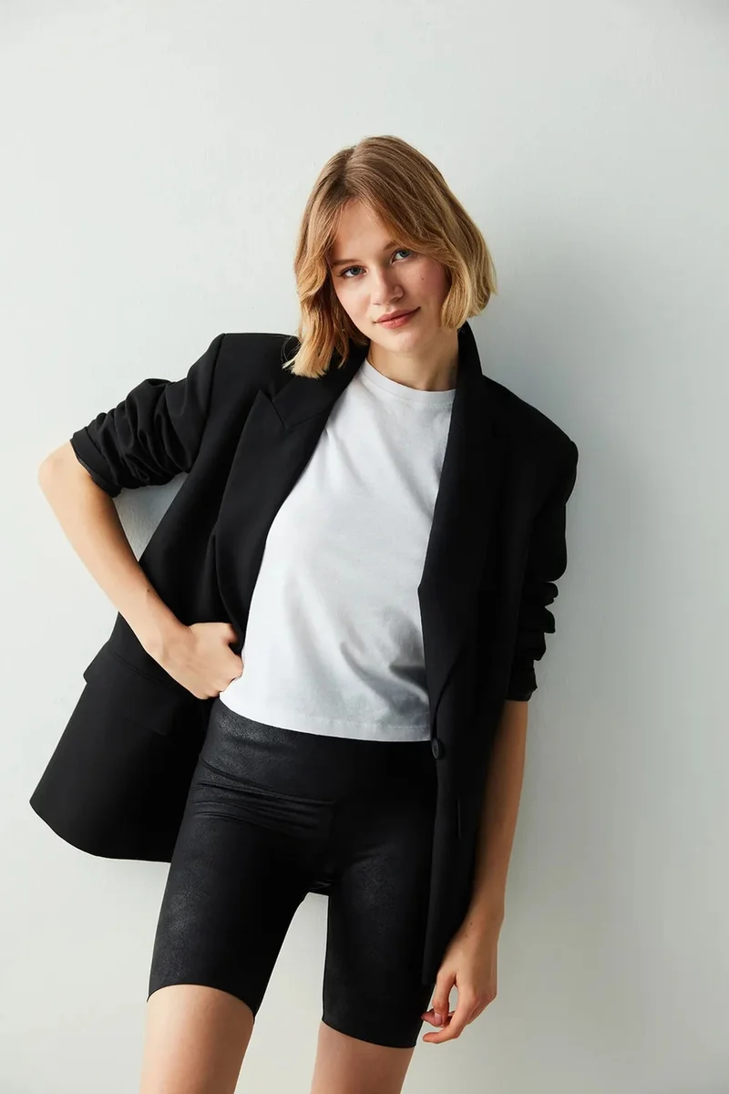 بنتي PENTI Miracle Pop Up Leather Biker Short