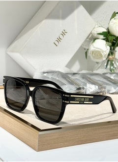 Sunglasses Dior signature S7f SIZE:58*145*17mm