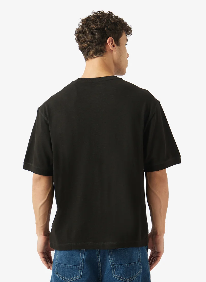 GUESS  Crew Neck Short Sleeve T-Shirt for Men | Best Price UAE