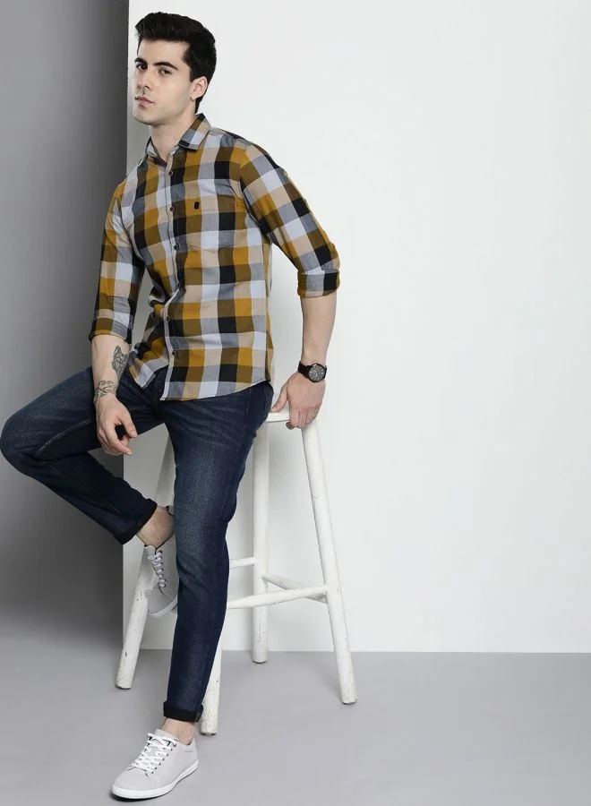 شركة المرآب الهندية Men Regular Fit Checkered Full Sleeves Cutaway Collar Casual Shirt